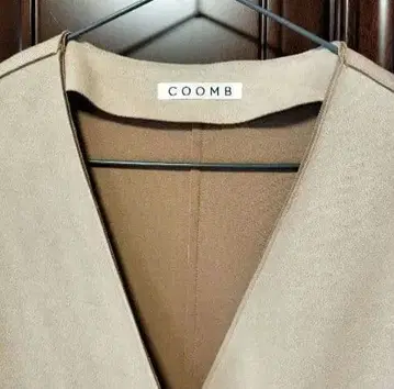[ COOMB ] 베이지 V넥 롱 코트
