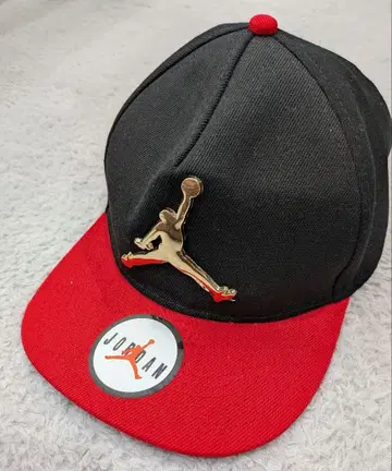 Jordan 조던 점프맨 로고 캡 골드 메탈 로고