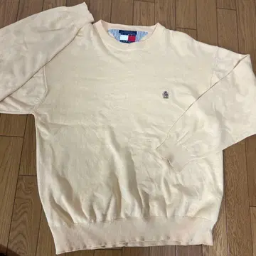 TOMMY HILFIGER 크림색 스웨터 L