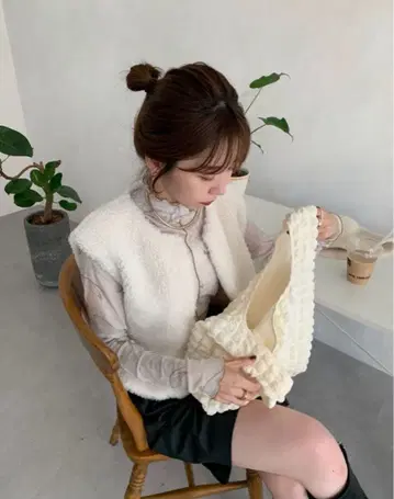 카프리슈르 마쥬 무스탕 컴팩트 베스트