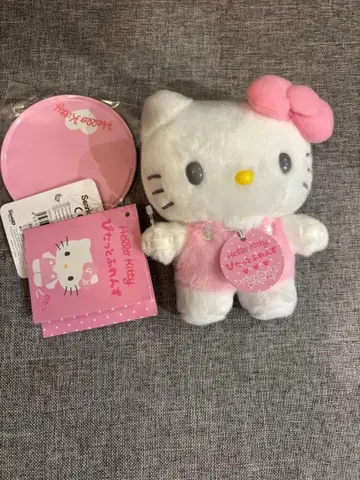 새상품  헬로키티 S