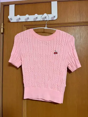 KIRSH 핑크 케이블 니트 반팔