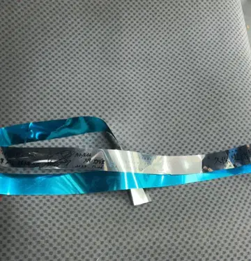 쿠보 시오리 졸업 콘서트 은색 테이프 금색