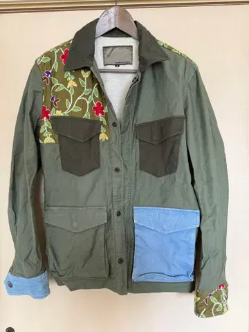 AYUITE 자수 디자인 밀리터리 자켓 사이즈 2