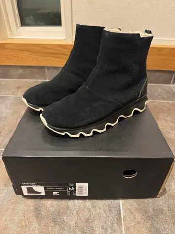 SOREL 키네틱 숏 6.5 블랙 부츠