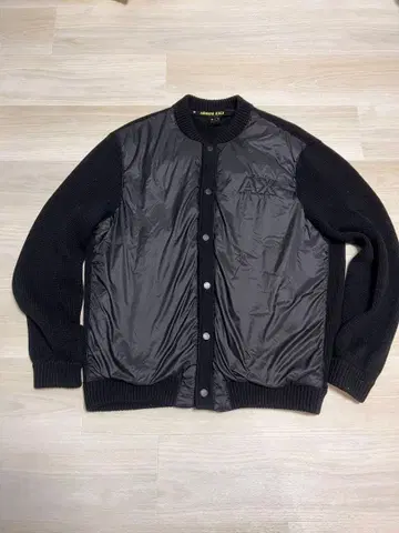 아르마니 익스체인지 니트 다운