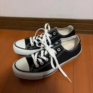 CONVERSE 블랙 로우컷 스니커즈