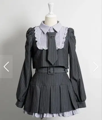 pium 셋업 넥타이 포함 스퀘어 프릴 긴팔 상의 미니 스커트