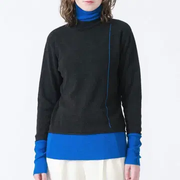 LOVELESS 바이컬러 레이어드 터틀 러브리스 상의 니트 퍼