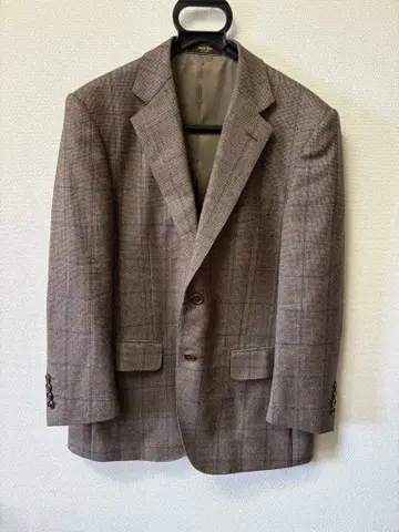 브라운 계열 체크 테일러드 자켓