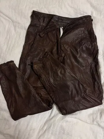 다크 브라운 가죽 팬츠 골드 지퍼