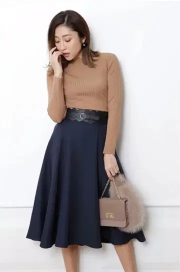 [택 포함 새상품] 마이 스트라다 네이비 리본 포함 플레어 스커트 S