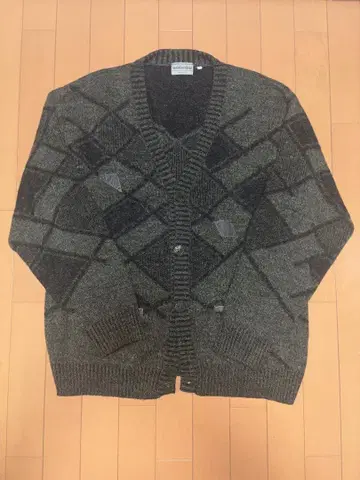 아가일 무늬 가디건