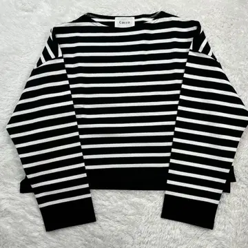 미사용에 가까운 Cacco 러셀 편직 와이드 보더 티셔츠 거의 안 씀