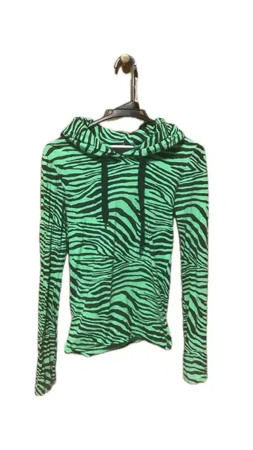 BEEDEN 얼룩말 패턴 후드티