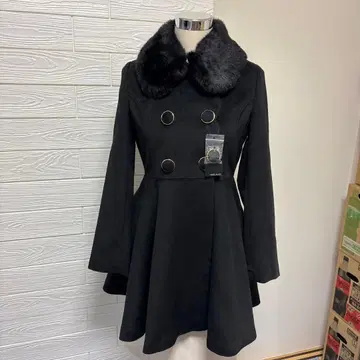 새상품 택 포함 세실 맥비 코트 블랙 CECIL McBEE 퍼 포함