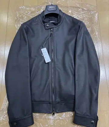 EMMETI 엠메티 JURI nappa plus 사이즈 44