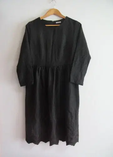 HOBBYRA HOBBYRE 울 포근자수 개더 원피스