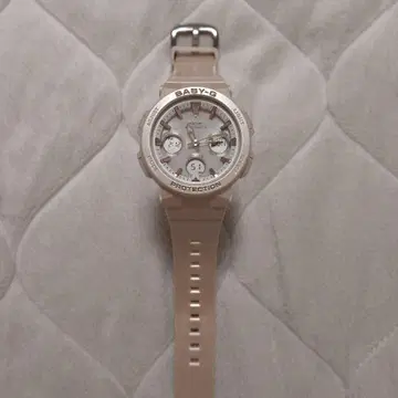 BABY-G 베이지 아날로그 디지털 표시