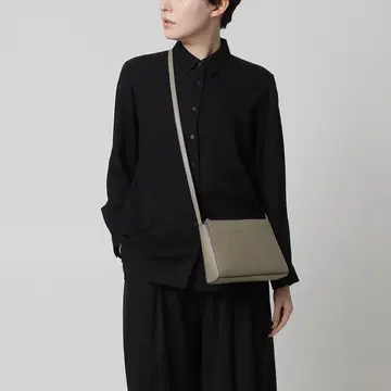 MOTHERHOUSE 엣지 컬러 미니 숄더