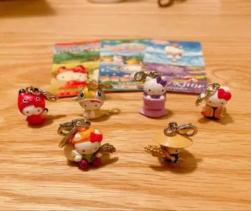 지역 한정 키티 헬로키티 지퍼 마스코트 북일본