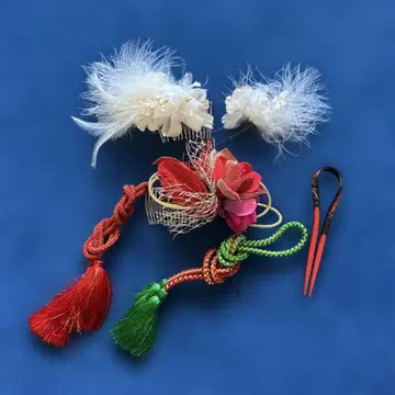 머리 장식 6점 빨간 꽃과 하얀 깃털 헤어 액세서리