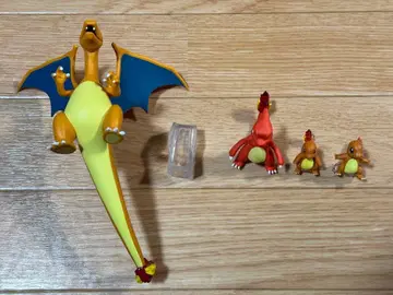 리자몽 리자드 파이리 포켓몬 스케일 월드 피규어