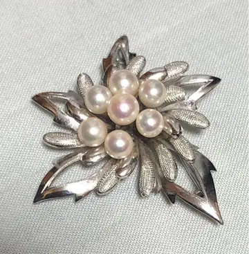 silver 각인 펄 브로치 진주 플라워 모티브