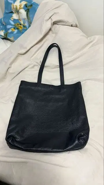 SEEKER 블랙 레더 토트백