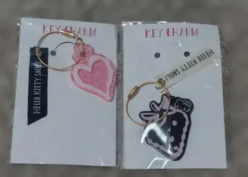파소나 헬로키티 스마일 키체인 (하트 딸기)