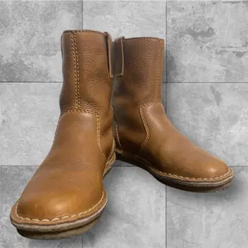 클락스 Clarks 브라운 천연 가죽 숏부츠 24