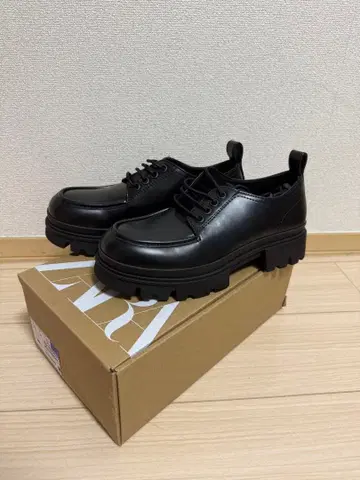 ZARA 볼륨 모크토 신발