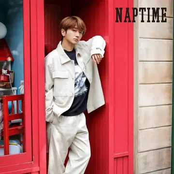 Naptime 2022 가을/겨울 포토 프린트 풀오버 티셔츠