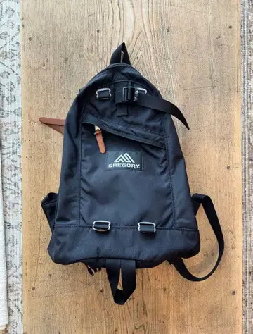 GREGORY 블랙 백팩