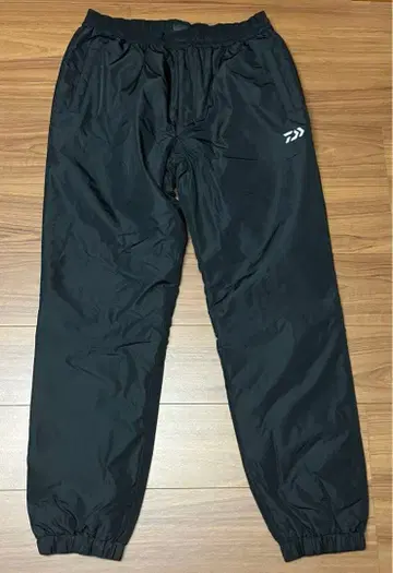 다이와 DI-5524 웜업 수트 블랙 2XL 팬츠만