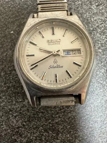 SEIKO SilverWave 쿼츠 손목시계