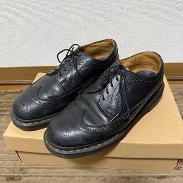 닥터마틴 윙팁 UK 6