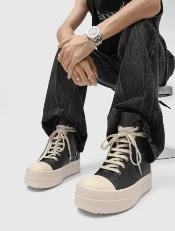 대인기! 하이컷 스니커즈