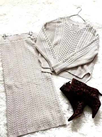 [ GU ] 베이지 케이블 니트 셋업 XL