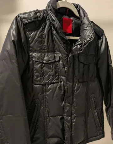 JUN Red 블랙 다운 자켓