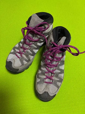 mont-bell GORE-TEX 등산화 그레이 미드컷