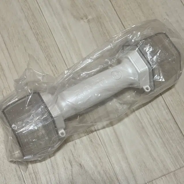 플레이브 응원봉 양도 (포카 미포함)