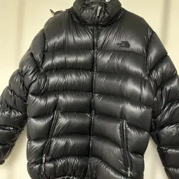 블랙 다운 자켓 후드 부착