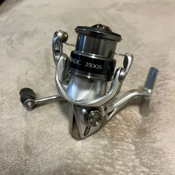 SHIMANO STRADIC 2500S