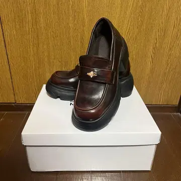 one after another NICE CLAUP 브라운 로퍼