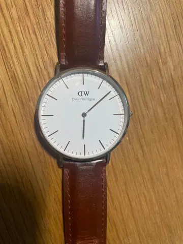 Daniel Wellington DW 아날로그 시계 화이트/브라운