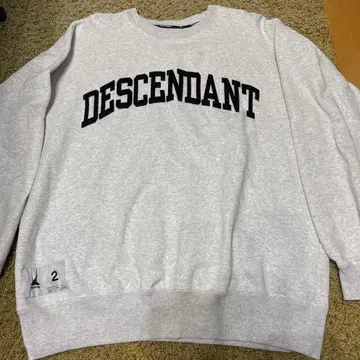 DESCENDANT TEAM CREW NECK