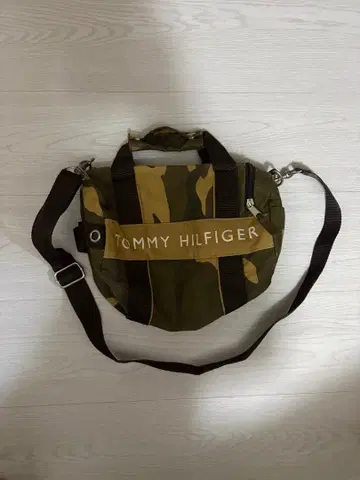 [ TOMMY HILFIGER 카모플라쥬 숄더백 ]