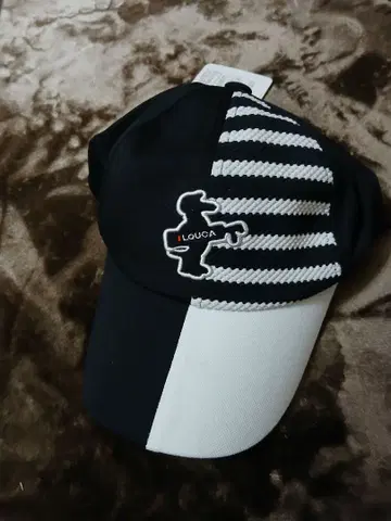 LOUCA 스트라이프 캡 블랙/화이트