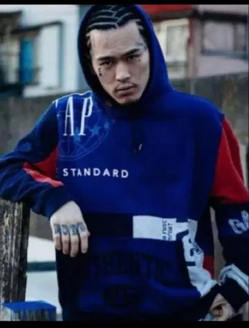 gap badhop yzerr 착용 후드티 단종 gap 2018 모델